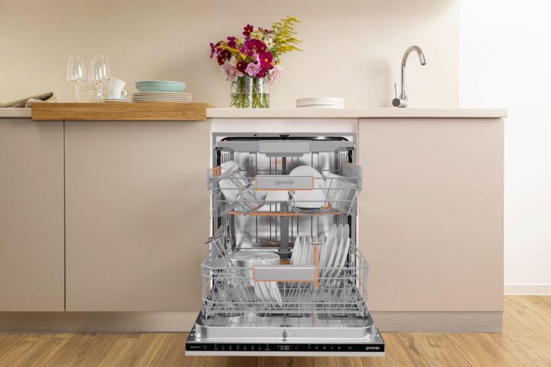 Vestavná myčka nádobí Gorenje GV693A65UVAD