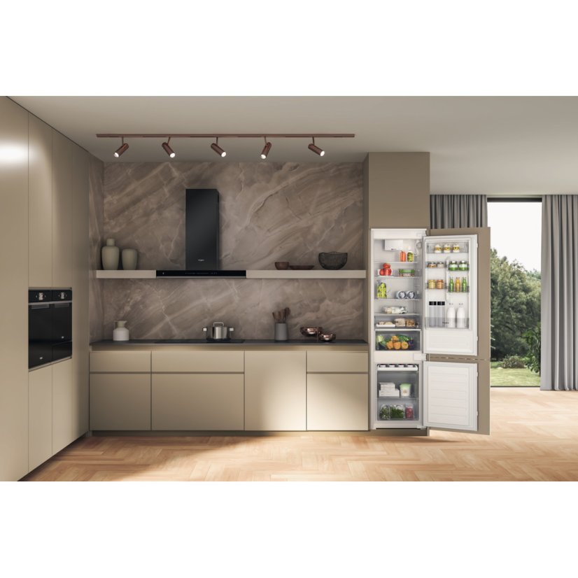 Vestavná chladnička Whirlpool WHC20D011B2
