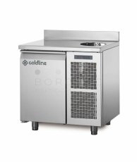 Coldline chladící stůl TA09/1MS s deskou, dřezem a zadním lemem