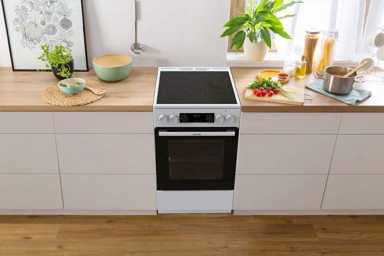 Elektrický sporák Gorenje GEC5C61WG