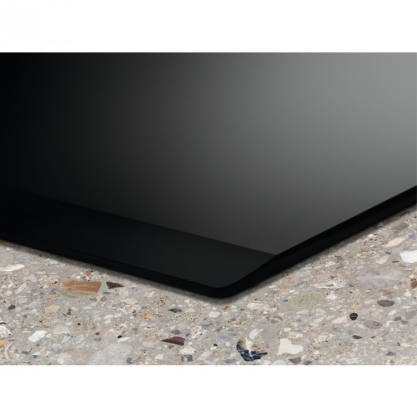Indukční varná deska Electrolux LIV63431BK