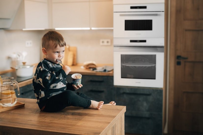 Mikrovlnná trouba Concept MTV8034wh