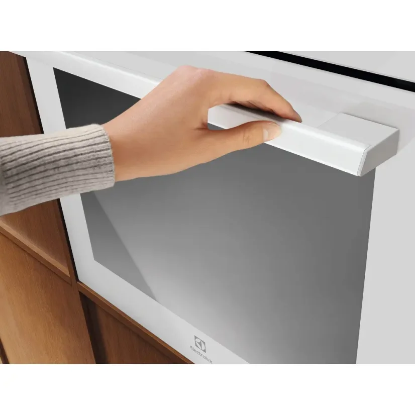 Vestavná trouba Electrolux LOB8S38V
