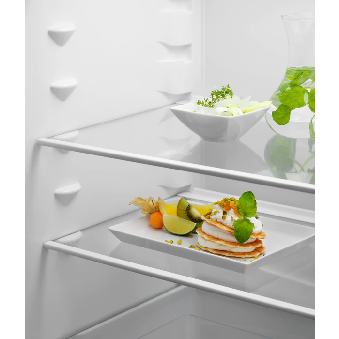 Vestavná monoklimatická chladnička Electrolux LRB2AE88S