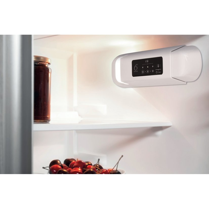 Vestavná monoklimatická chladnička Whirlpool WBUL021