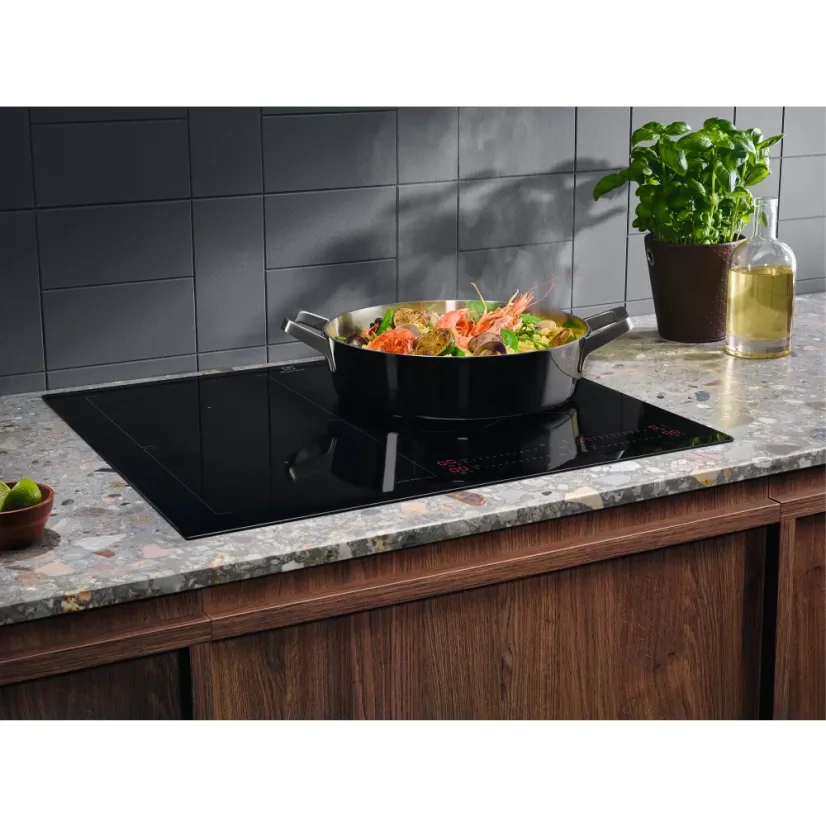Indukční varná deska Electrolux CIS62450