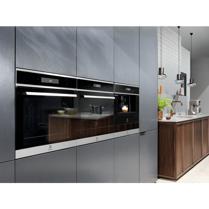 Ohřevná zásuvka Electrolux 900 PRO EBD4X