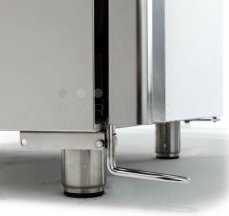 Coldline pedál pro nožní otevírání dveří