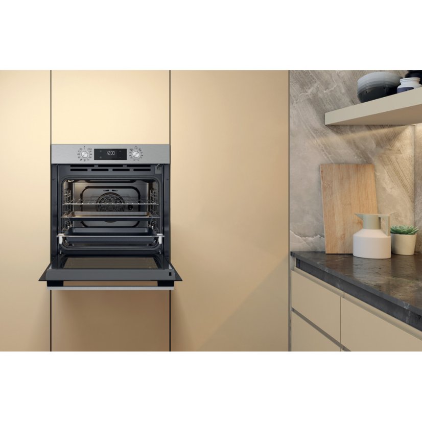 Vestavná trouba Whirlpool OMK58RU1X