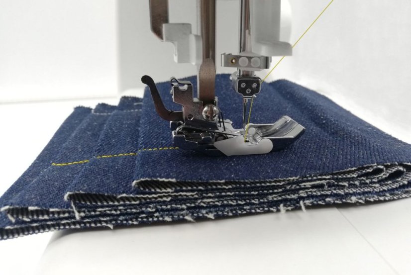 Šicí stroj Veritas Power Stitch 32T