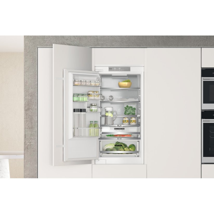 Vestavná chladnička Whirlpool WHC18T574P