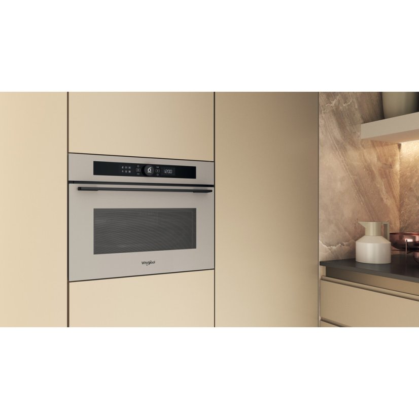 Vestavná trouba Whirlpool WMW57DHME