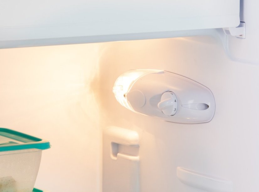 Retro lednice DOMO DO91708R
