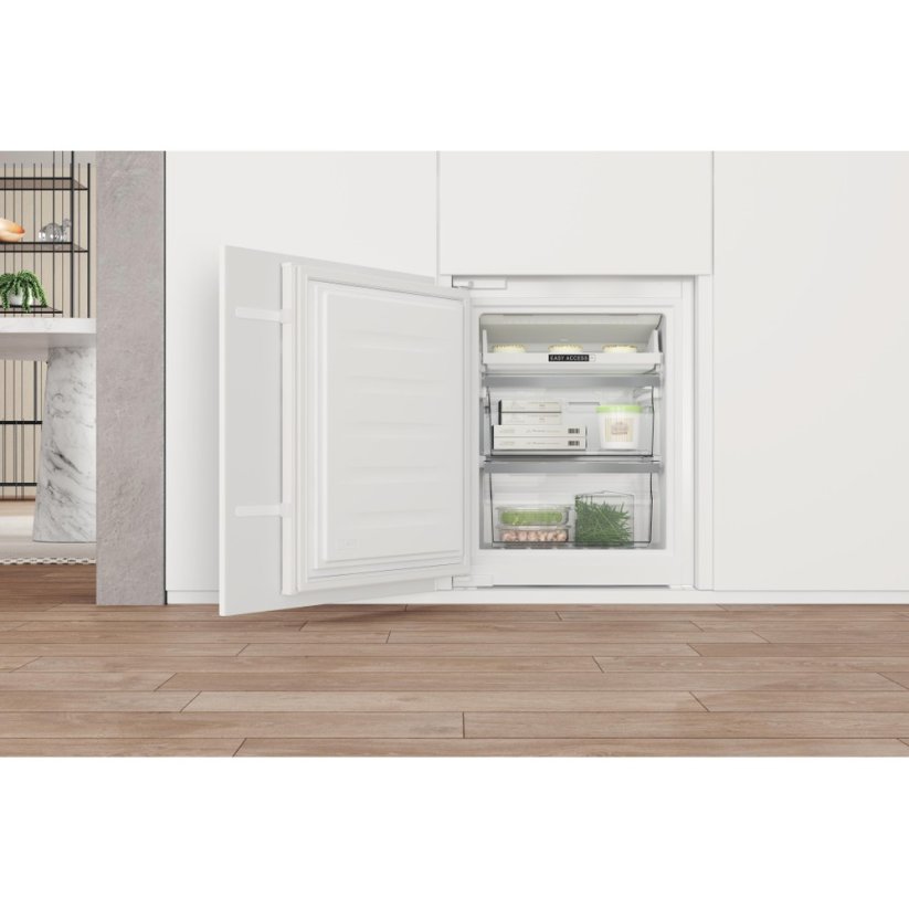 Vestavná chladnička Whirlpool WHC18T574P