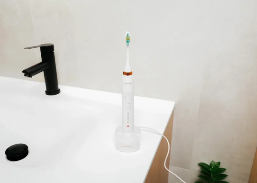 Elektrický zubní kartáček Concept zk7010