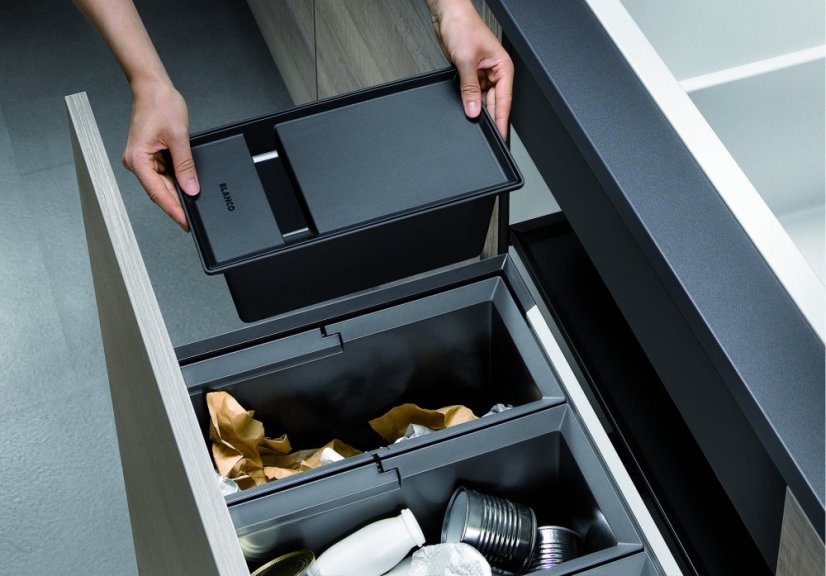 Miska s víkem COLLECTIS 6 S trvzený plast černá