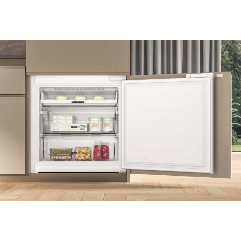 Vestavná chladnička Whirlpool WHSP70T232P