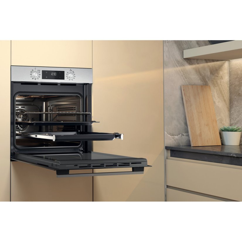 Vestavná trouba Whirlpool OMK58CU1SX