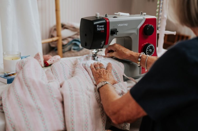 Šicí stroj Veritas Power Stitch PRO