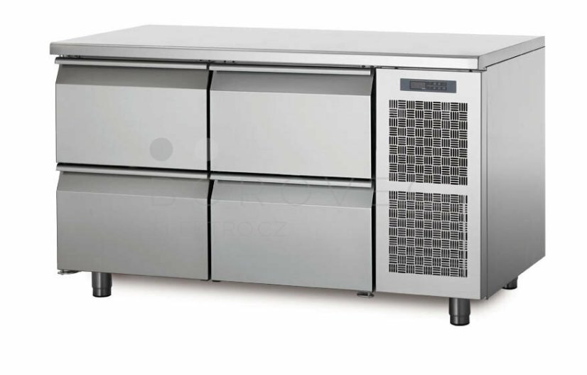 Coldline chladící stůl TP13/4M s deskou bez zadního lemu Coldline chladící stůl TP13/4M s deskou bez zadního lemu
