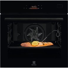 Vestavná parní trouba Electrolux EOB8S39Z