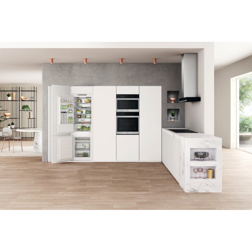 Vestavná chladnička Whirlpool WHC18T323P