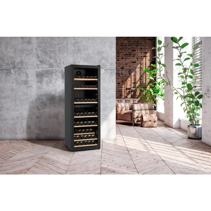 Vinotéka Philco PW 171 GDC
