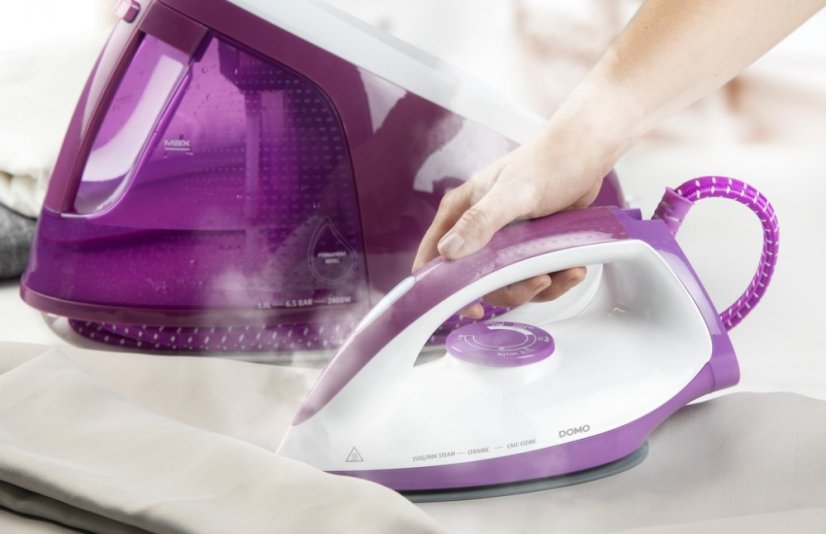 Žehlička DOMO DO7115S