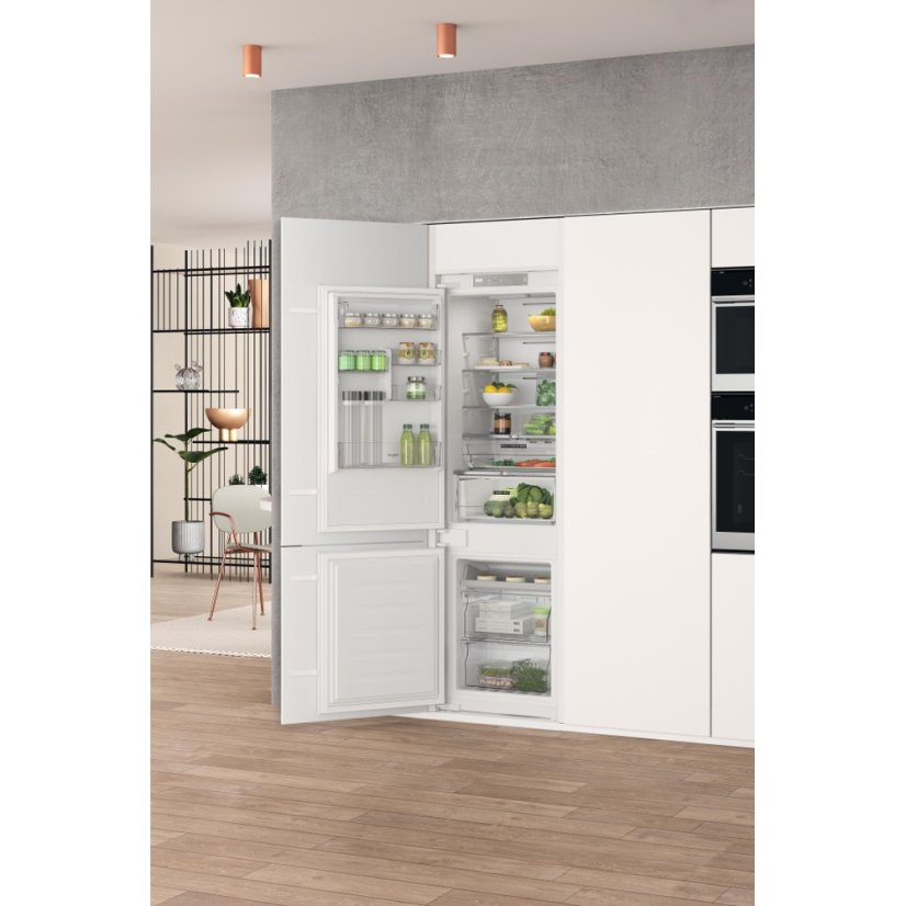 Vestavná chladnička Whirlpool WHC18T322