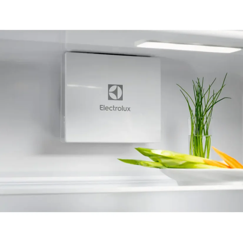 Vestavná chladnička Electrolux ENG7TE75S
