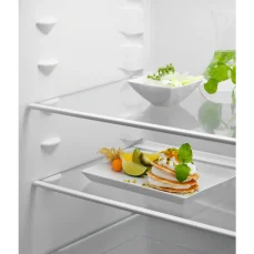 Vestavná monoklimatická chladnička Electrolux LRB2AE88S