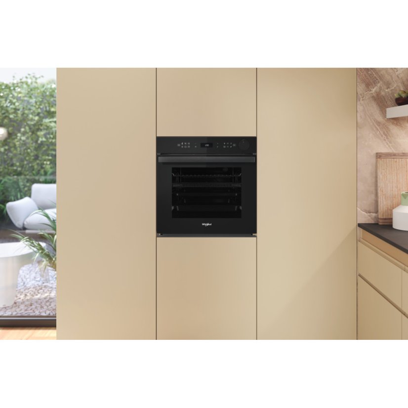 Vestavná trouba Whirlpool AKZ9S8270FB
