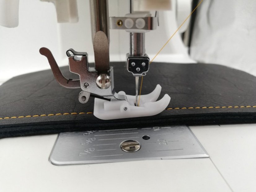 Šicí stroj Veritas Power Stitch 17J