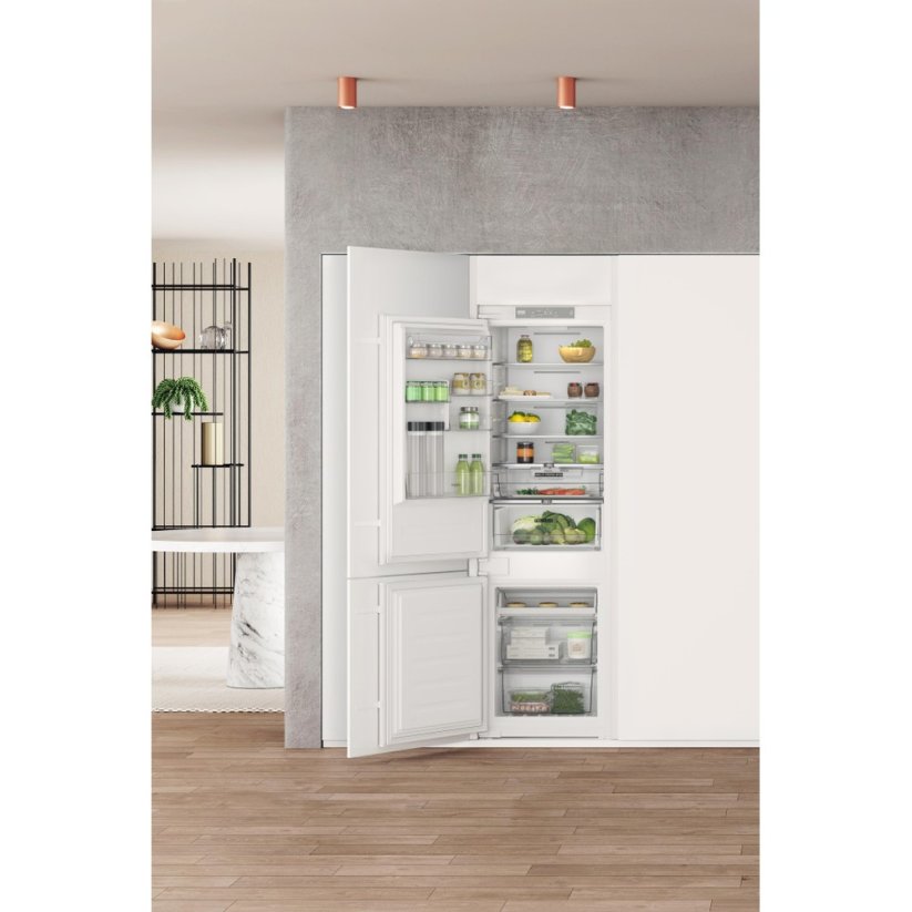 Vestavná chladnička Whirlpool WHC18T322