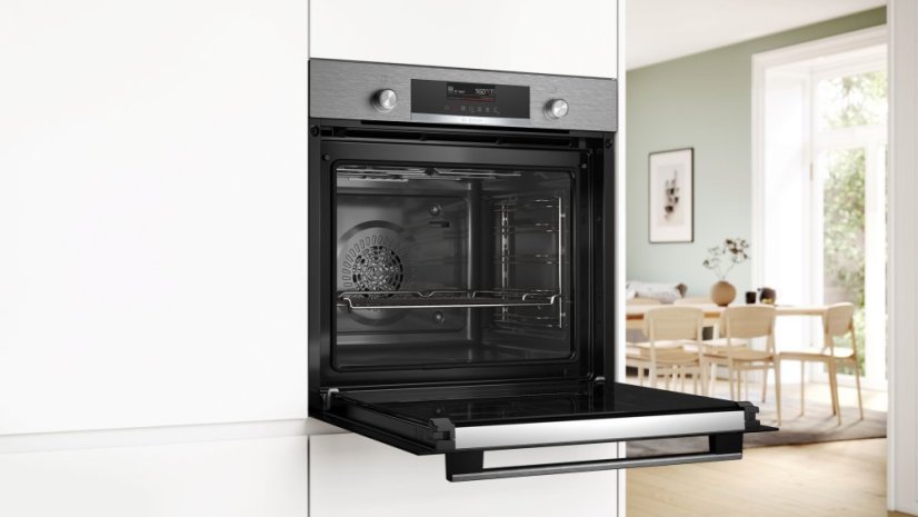 Vestavná trouba Bosch HBG579BS3F